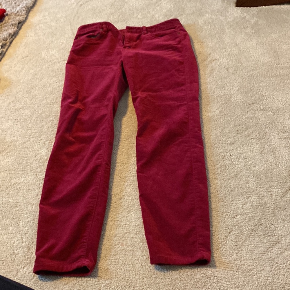 Vineyard vines crimson velvet jeans